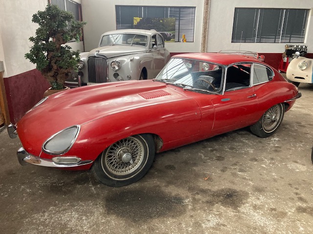 Jaguar E-type coupé 1965